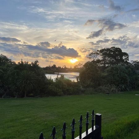 Relax By The Tamaki River Auckland Esterno foto