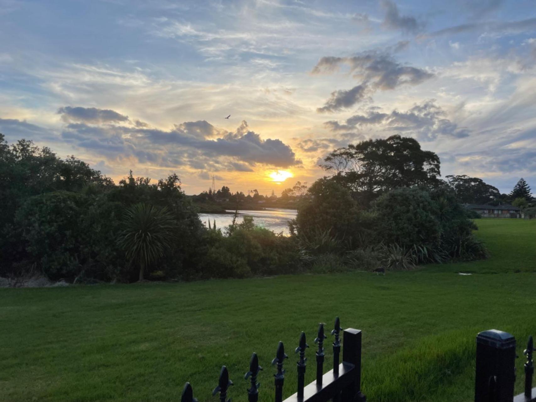 Relax By The Tamaki River Auckland Esterno foto