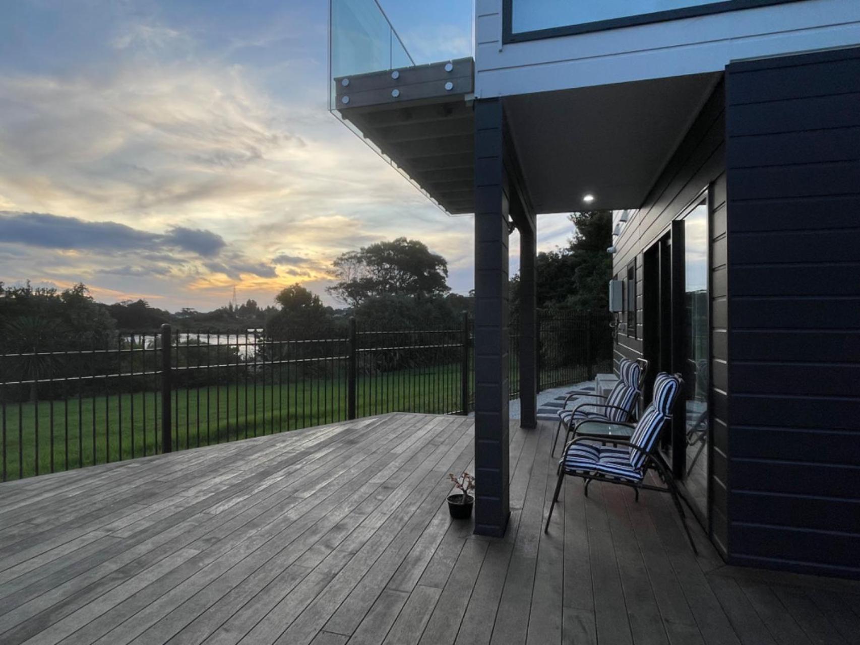 Relax By The Tamaki River Auckland Esterno foto